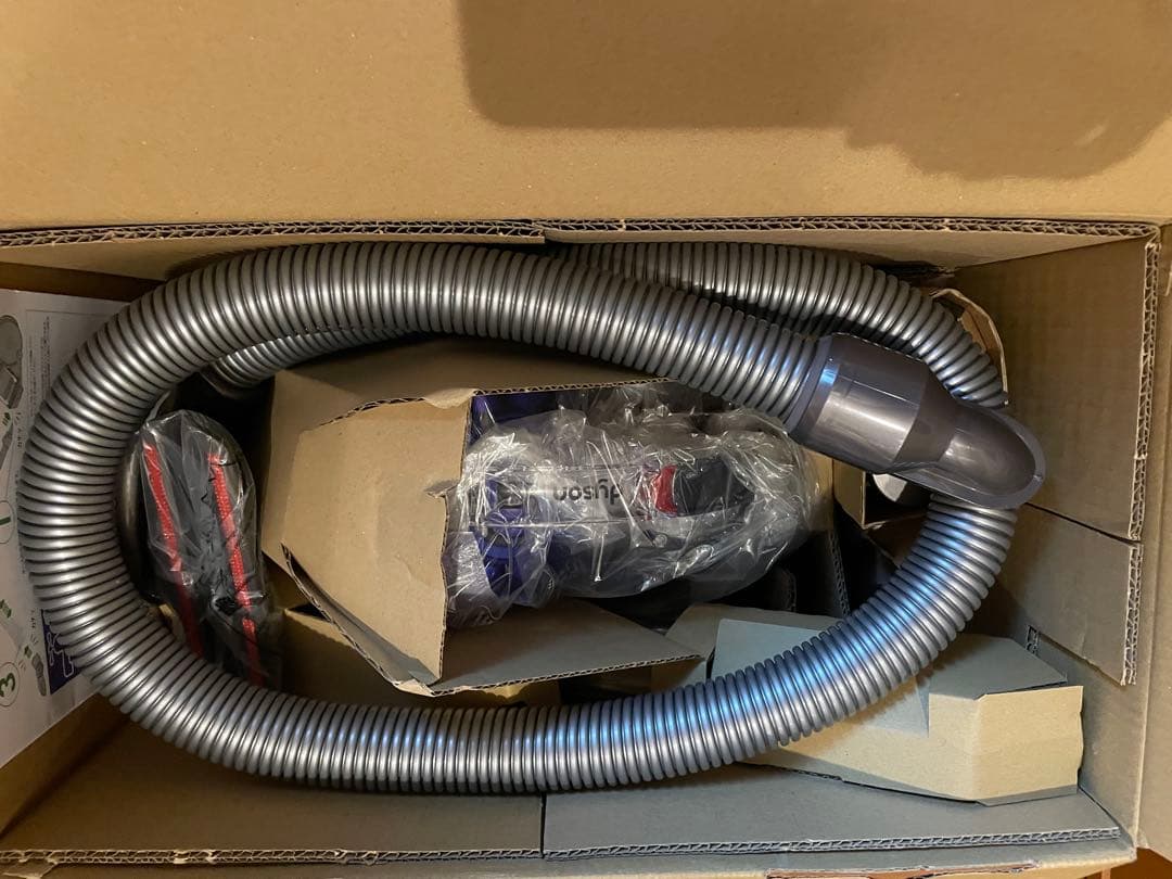 【新品未使用】ダイソン ボール タービンヘッド小型掃除機　Dyson ball