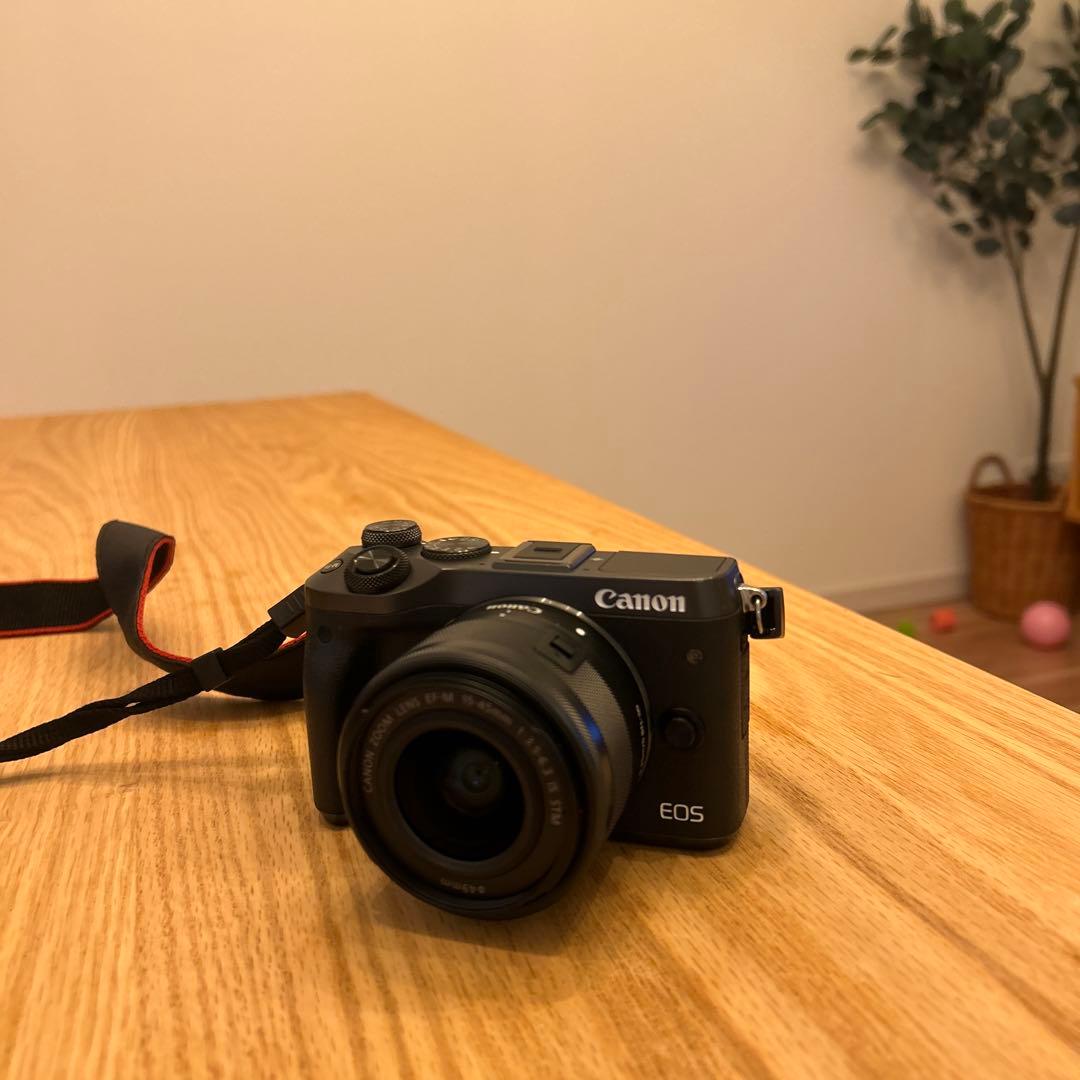 Canon EOS M6 ブラック　ミラーレス一眼