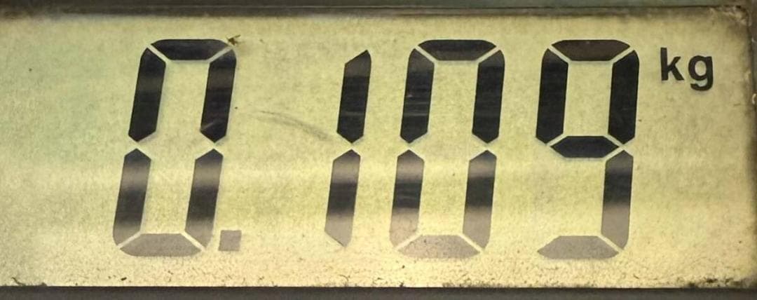 白檀 香木 薄切り ガラスケース付 109g 岡崎市発送 7195