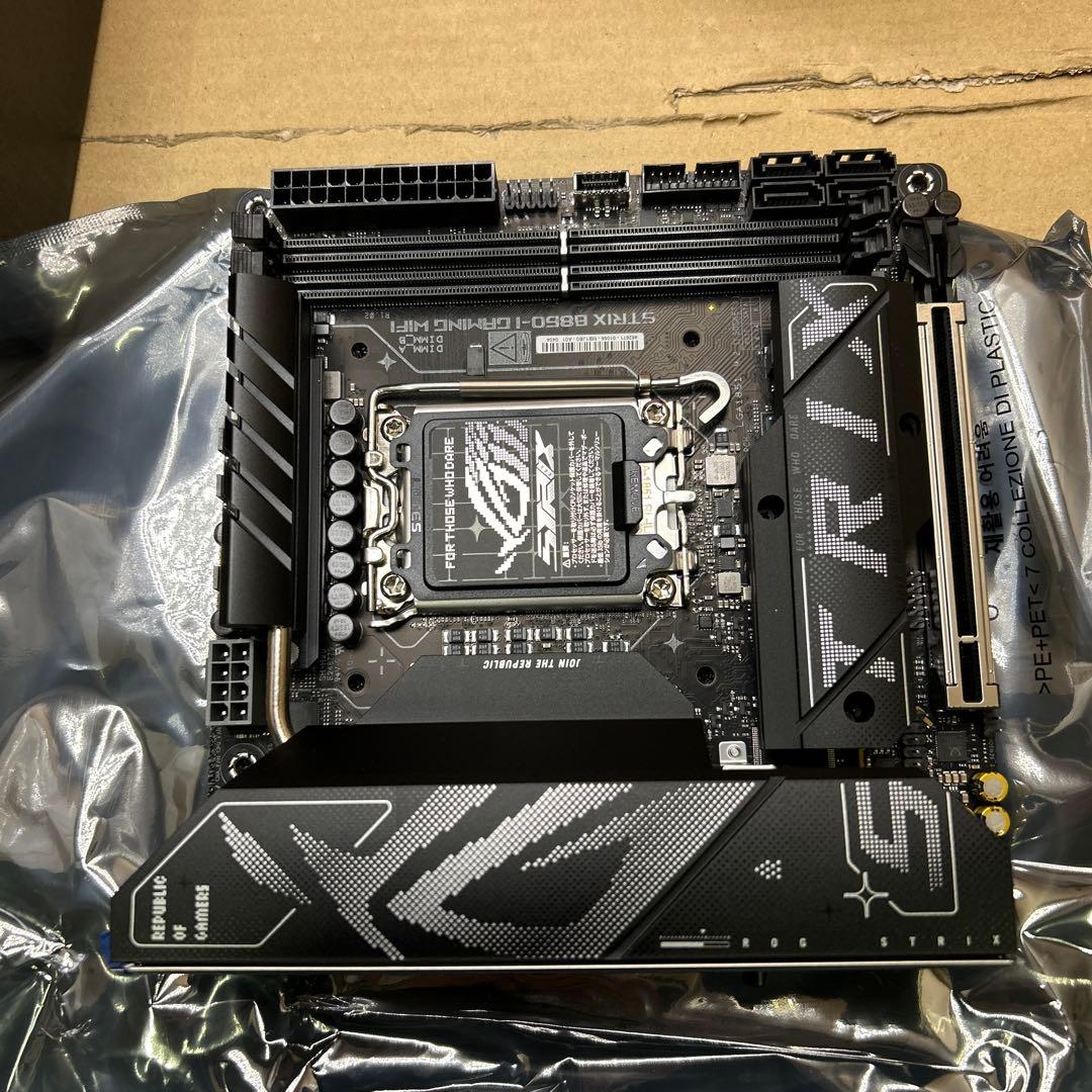 マザーボード ASUS ROG STRIX B860-I GAMING WIFI