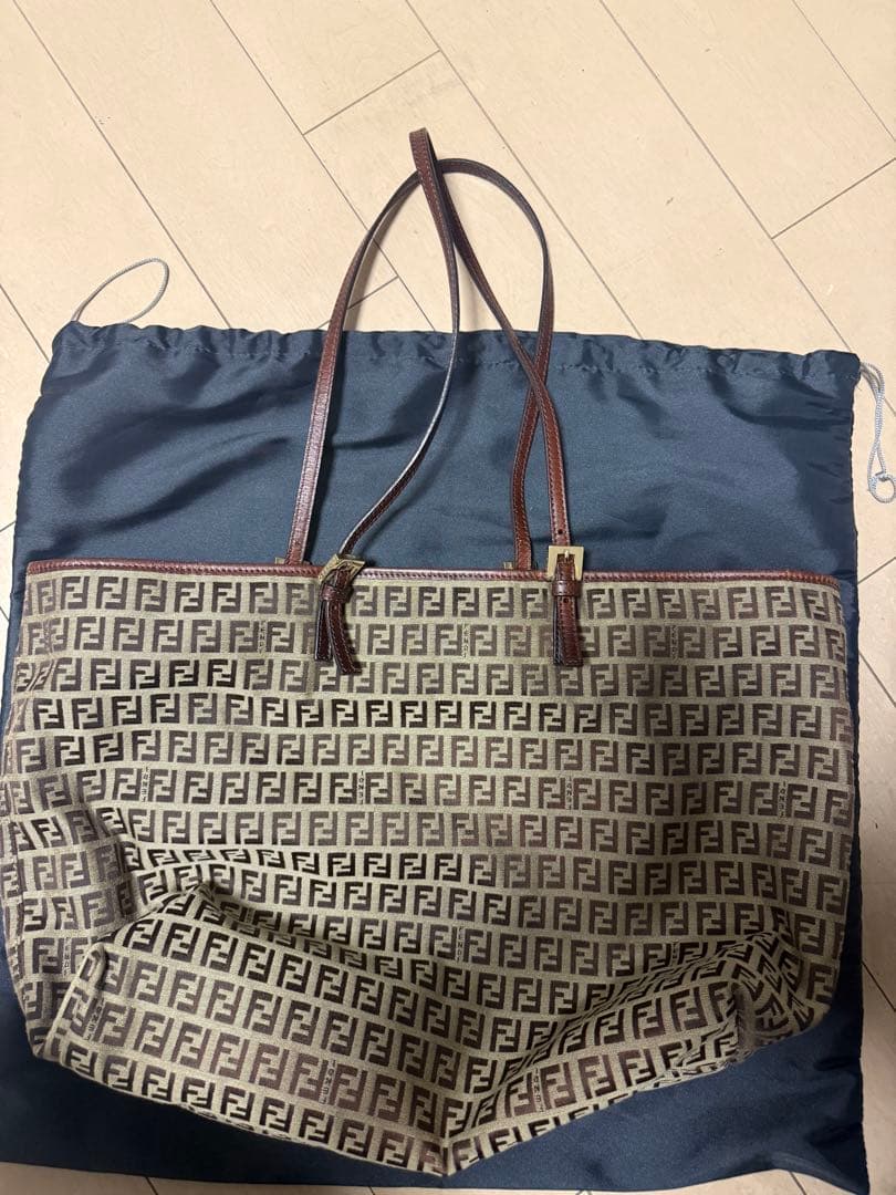 FENDI トートバッグ