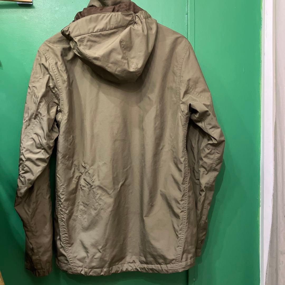 patagonia オリーブ ナイロンジャケット