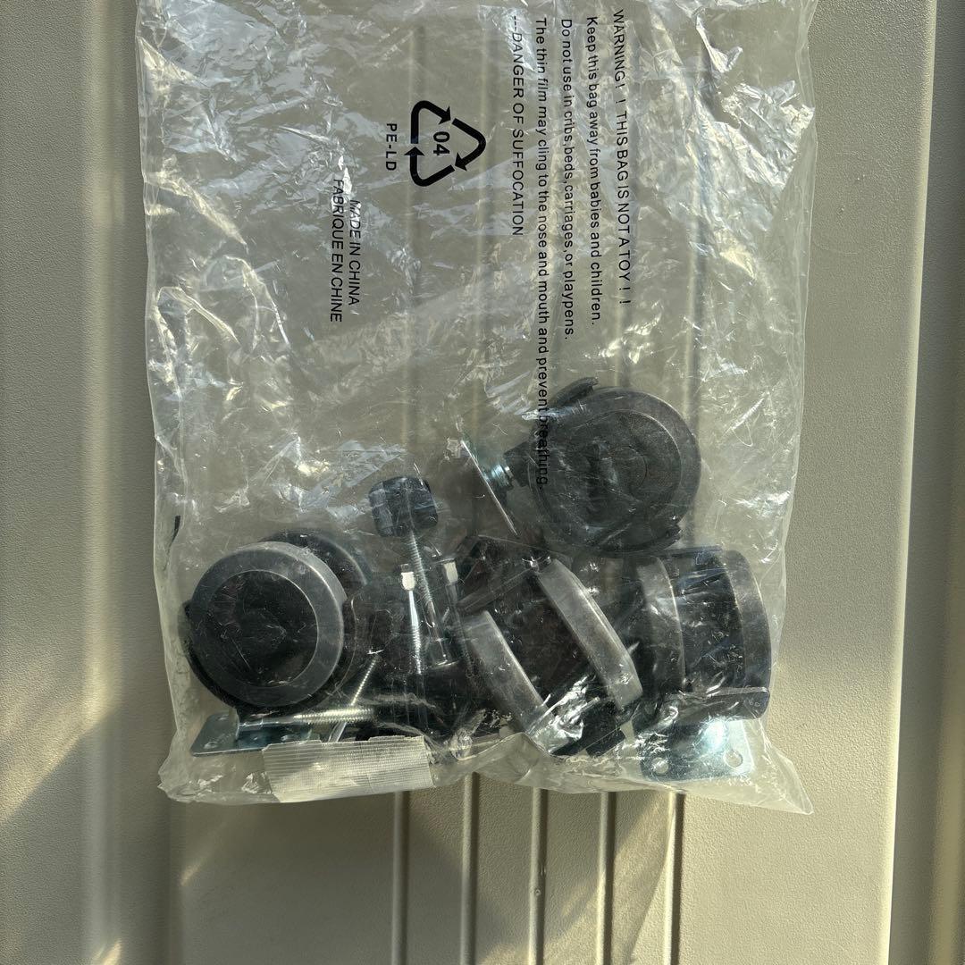 中型犬用プラスチックケージ