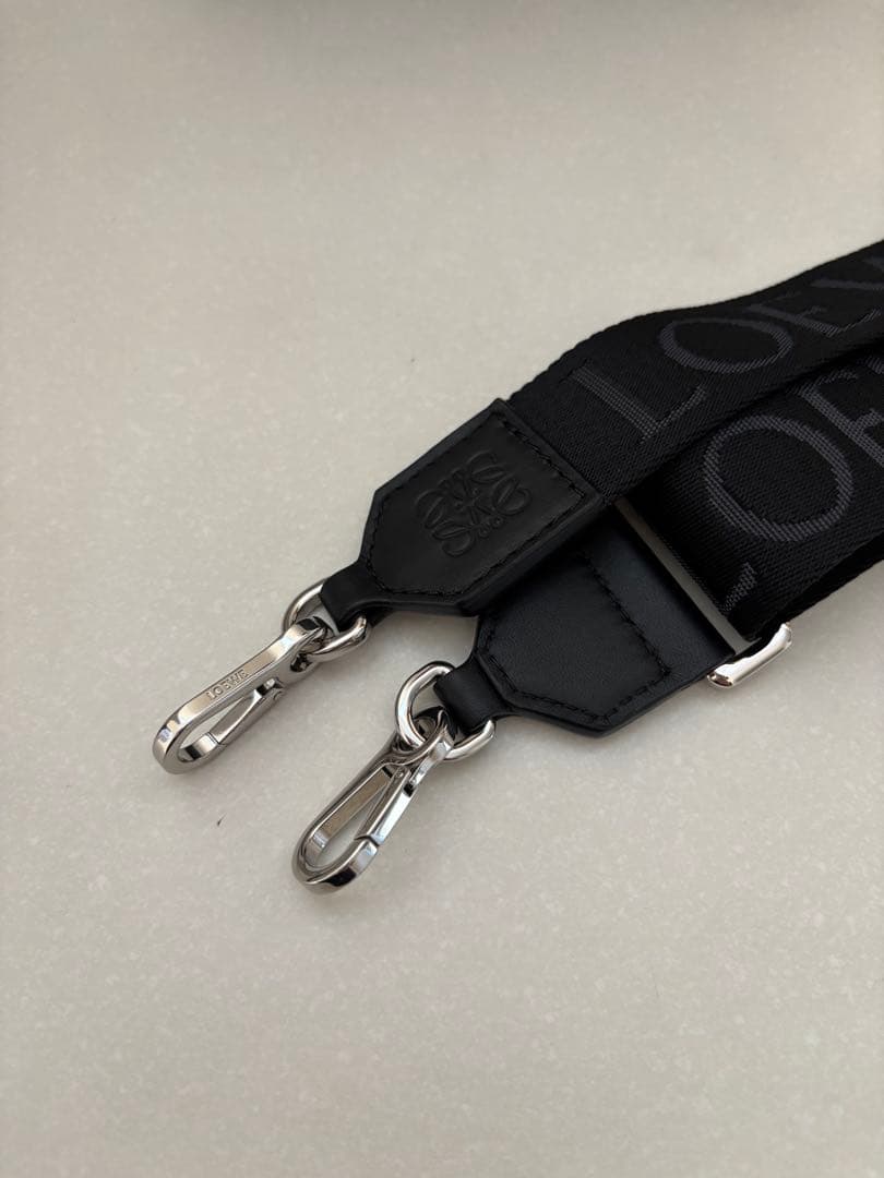 LOEWE カメラバッグ