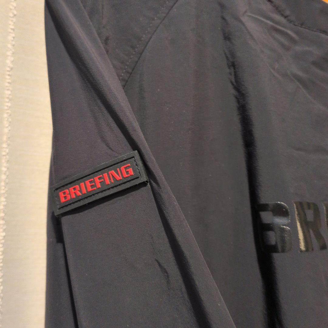 ブリーフィング ウインドプルオーバー