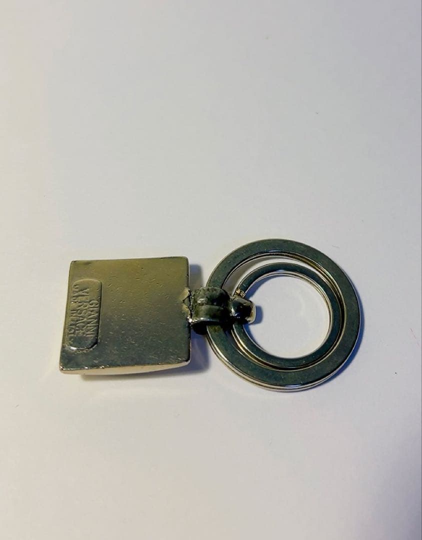 ジャンニヴェルサーチ　GIANNI VERSACE キーホルダー　メデューサ