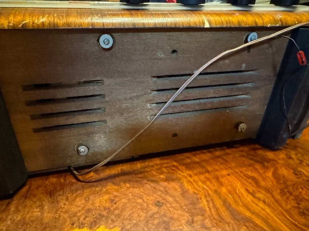 昭和レトロVictor真空管ラヂオR-703傷多数ジャンク通電OK