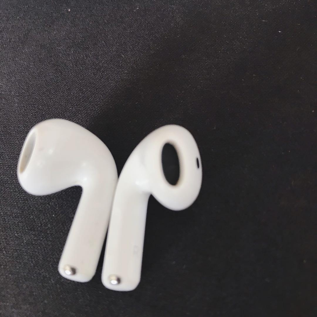 Apple AirPods 4 ノイズキャンセリング搭載 MXP93J/A