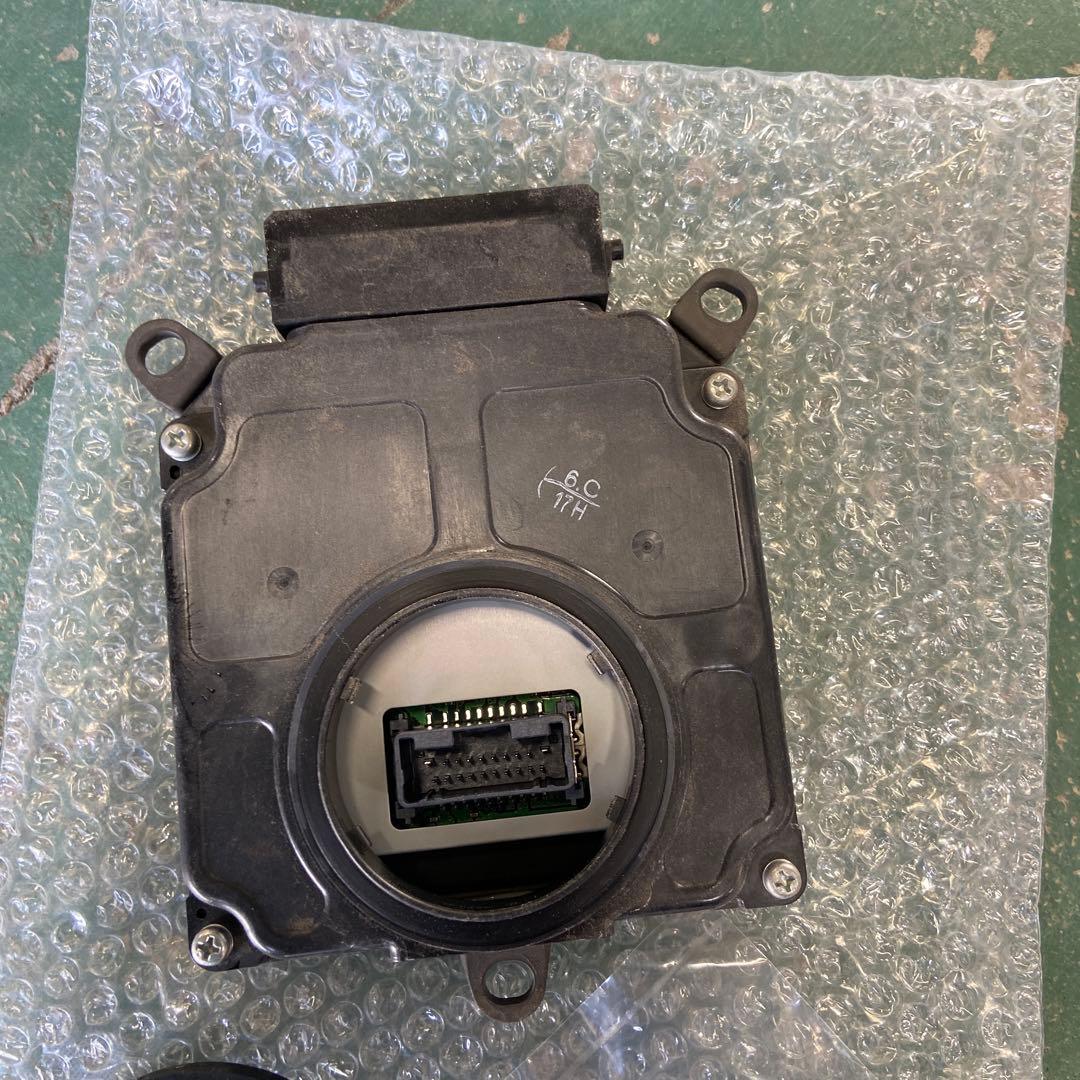  トヨタ RAV4 ヘッドライトコンピュータサブアセンブリ