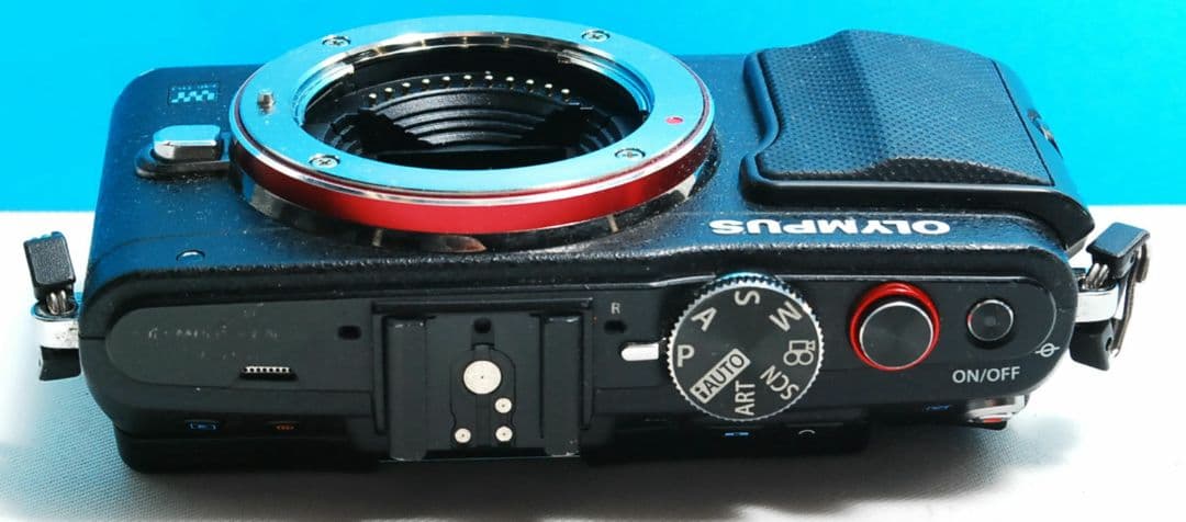 OLYMPUS E PL6 ボディ　ブラック　送料無料