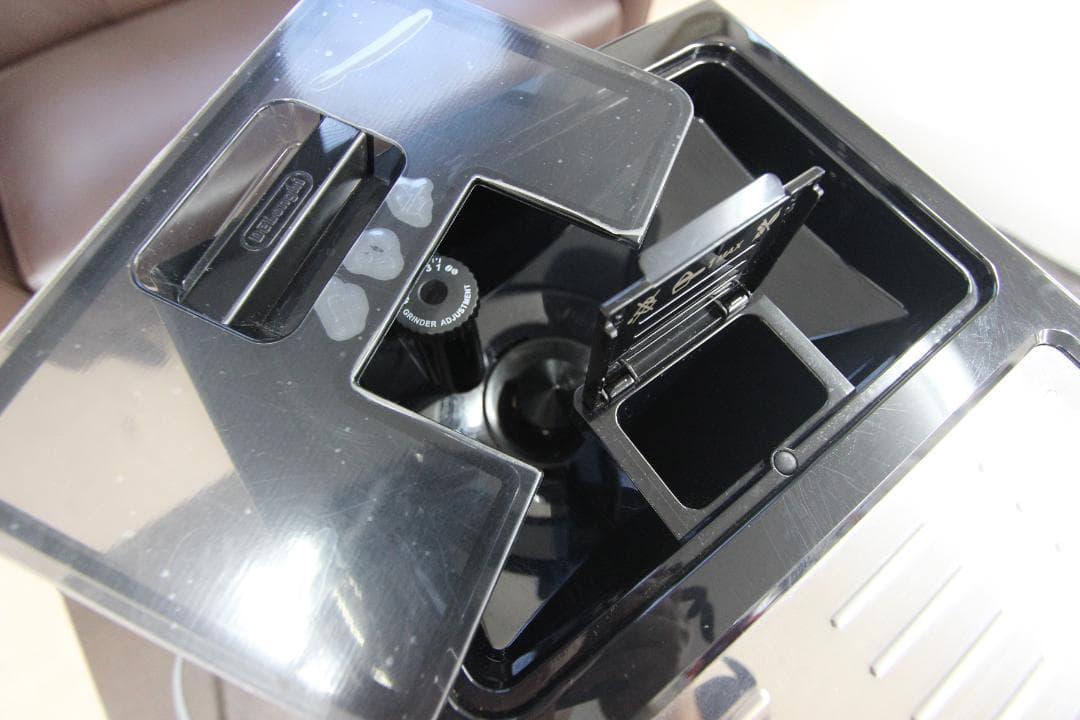 デロンギ　エレッタ　カプチーノ　トップ　エスプレッソマシン　ECAM45760B