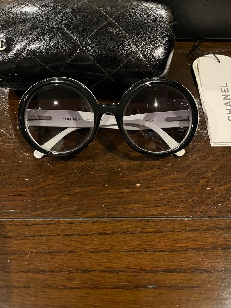 ビンテージ　CHANEL バイカラー　サングラス　箱付き　マトラッセココマーク