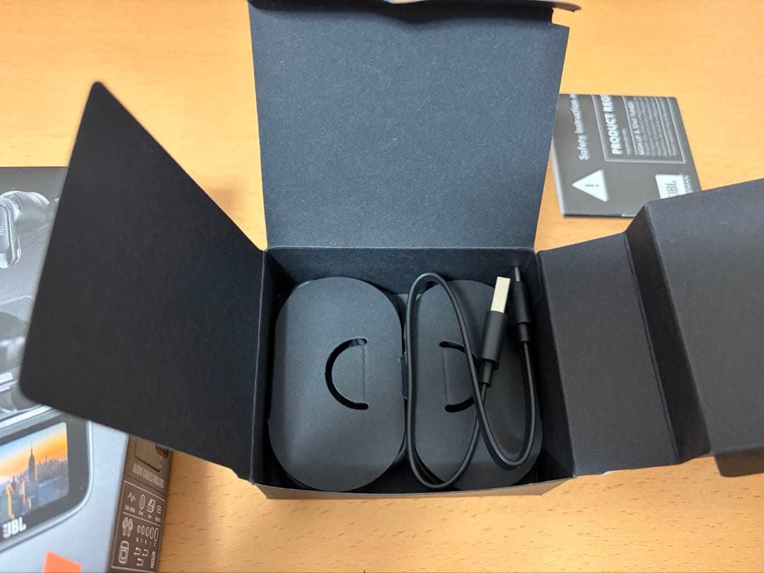 イヤホン JBL TOUR PRO 3