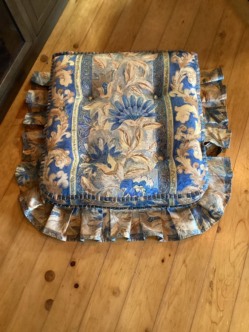 飛騨産業　キツツキマーク　穂高シリーズ　クッションのみ