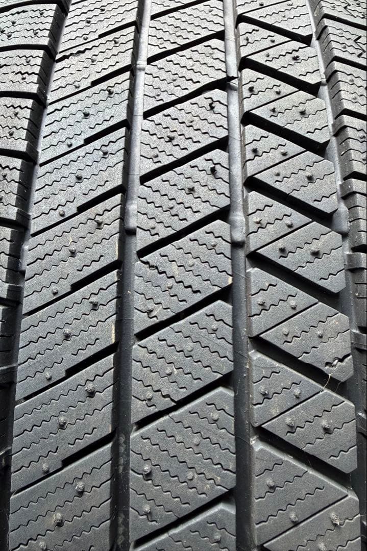 ブリヂストン 225/60R18 スタッドレスタイヤ ホイールセット