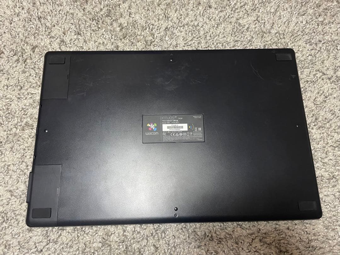 ワコム ペンタブレット intuos pro Large （PTH-851）