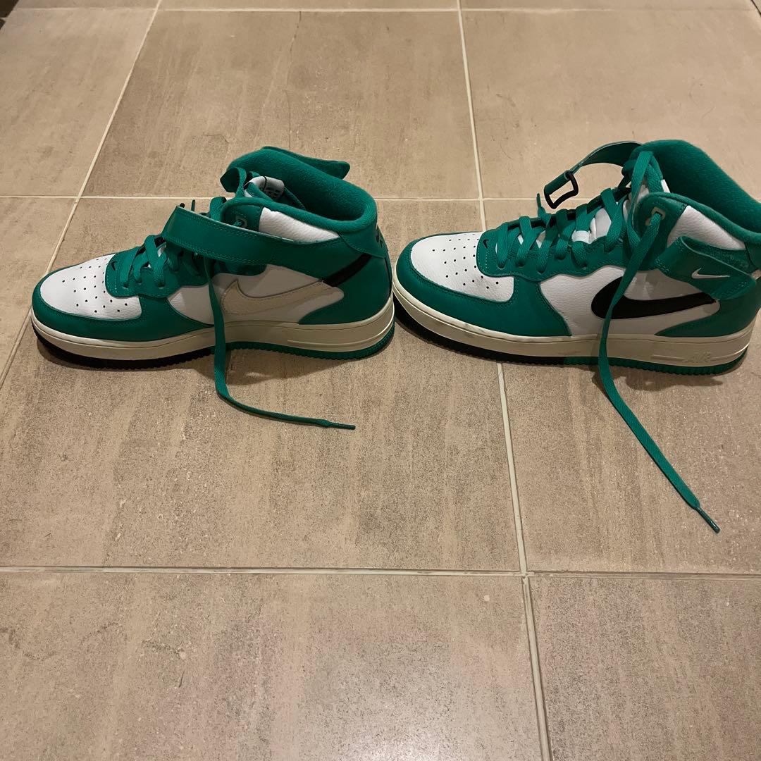 Nike エアジョーダン ハイカットシューズ グリーン/ホワイト