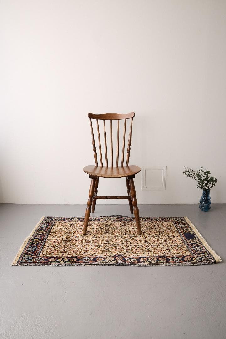 ヴィンテージラグ　トライバルラグ　パキスタン産　（124×71cm）サンド